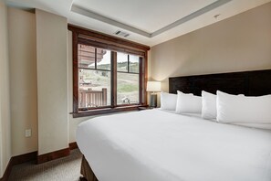 Condo, 4 Bedrooms