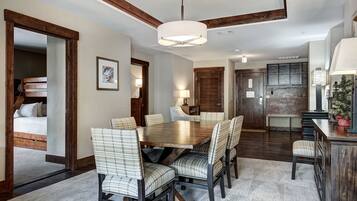 Condo, 4 Bedrooms | Dining