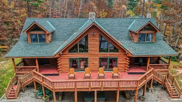 Villa, 4 Bedrooms | Exterior