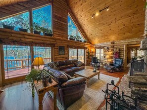 Vila, 4 kamar tidur | Area keluarga | Smart TV