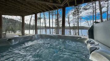 Villa, 4 Bedrooms | Outdoor spa tub