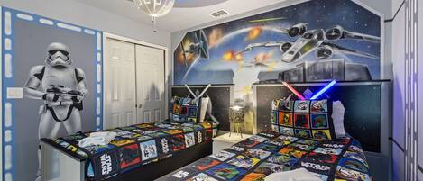 Villa, camere multiple | 8 camere, ferro/asse da stiro, Wi-Fi gratuito