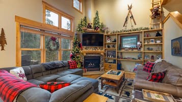 Townhome - 2 sovrum | Vardagsrum | Smart-tv