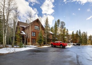 Townhome, 2 Bedrooms | Exterior - 8766 Trappers Crossing 2 Bedroom Townhouse (Keystone)