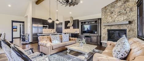 Townhome, 4 Bedrooms | Living area | Smart TV