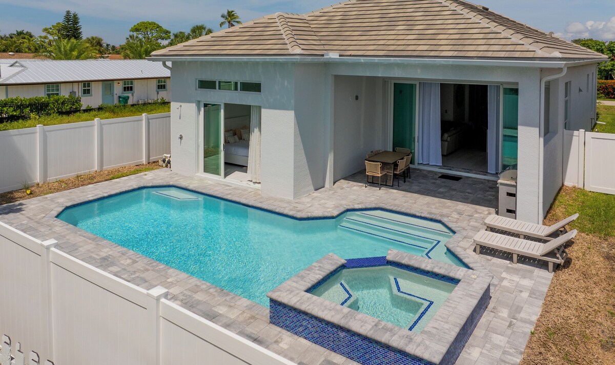 Photo 3 of Sleeps 8, Pool & Outdoor Kitchen, Bikes! Great Location