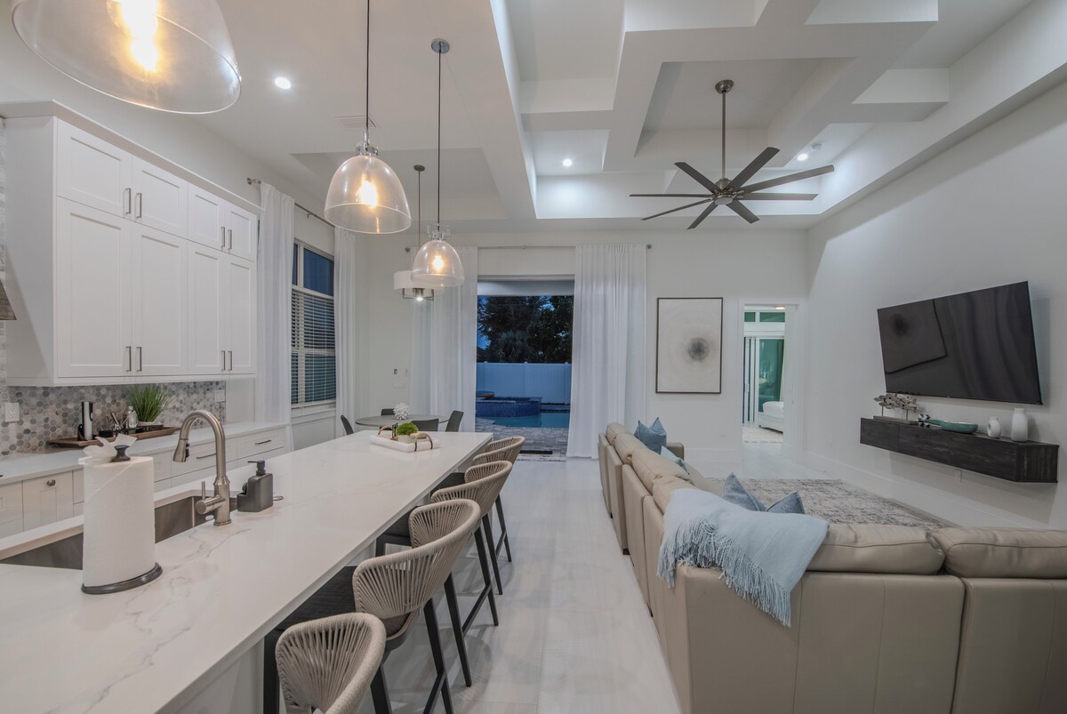 Photo 11 of Sleeps 8, Pool & Outdoor Kitchen, Bikes! Great Location