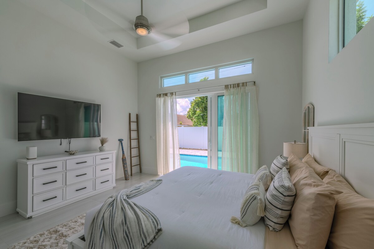 Photo 14 of Sleeps 8, Pool & Outdoor Kitchen, Bikes! Great Location