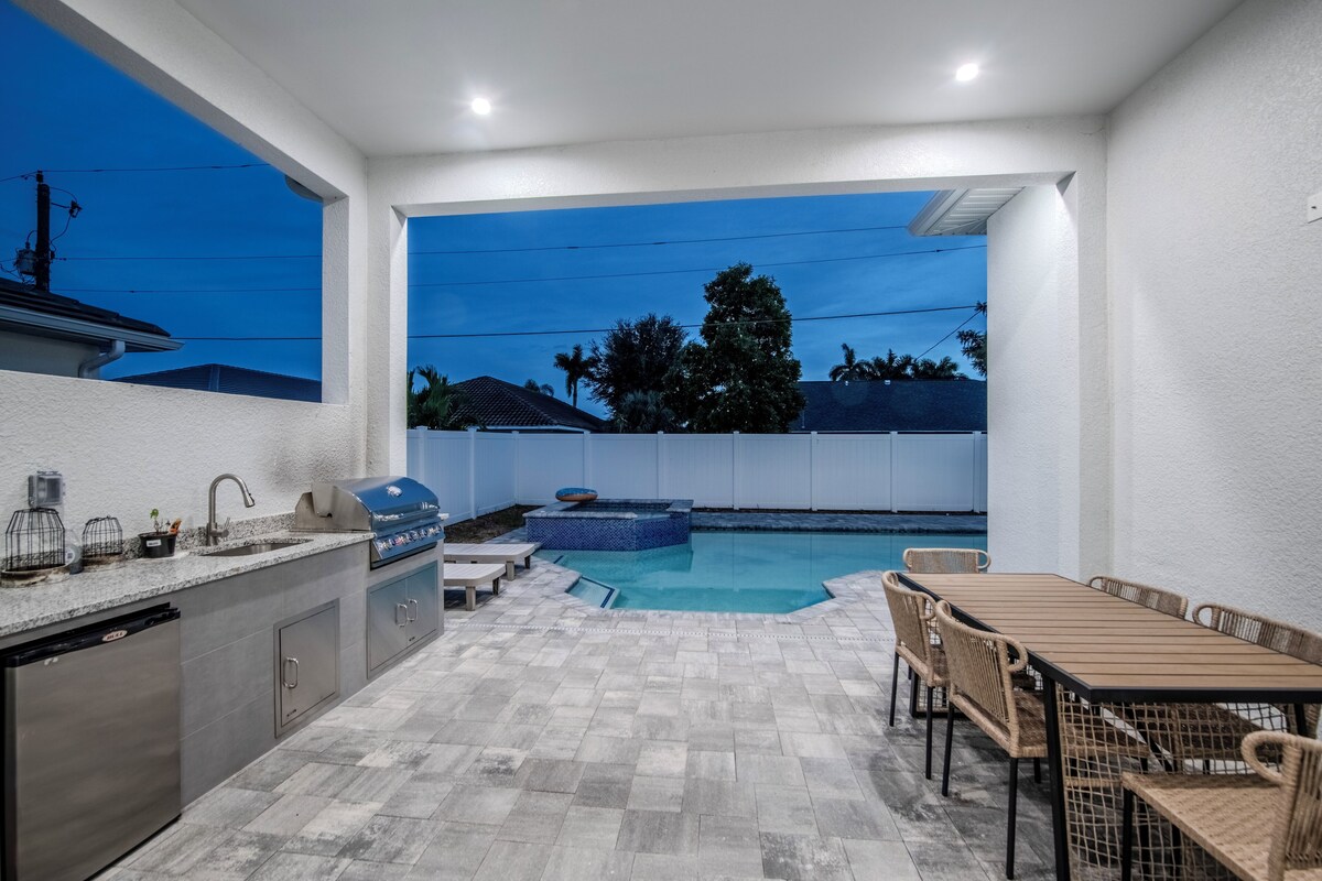 Photo 24 of Sleeps 8, Pool & Outdoor Kitchen, Bikes! Great Location