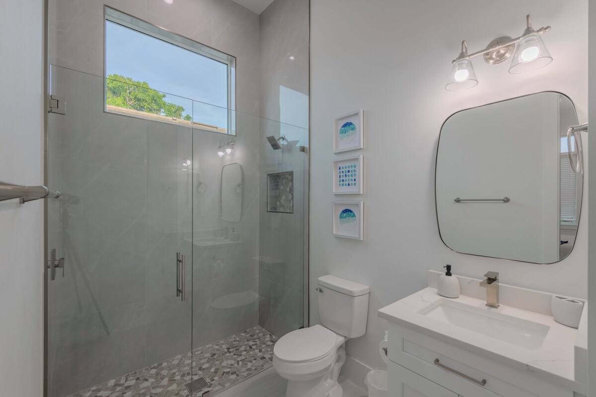 Photo 19 of Sleeps 8, Pool & Outdoor Kitchen, Bikes! Great Location