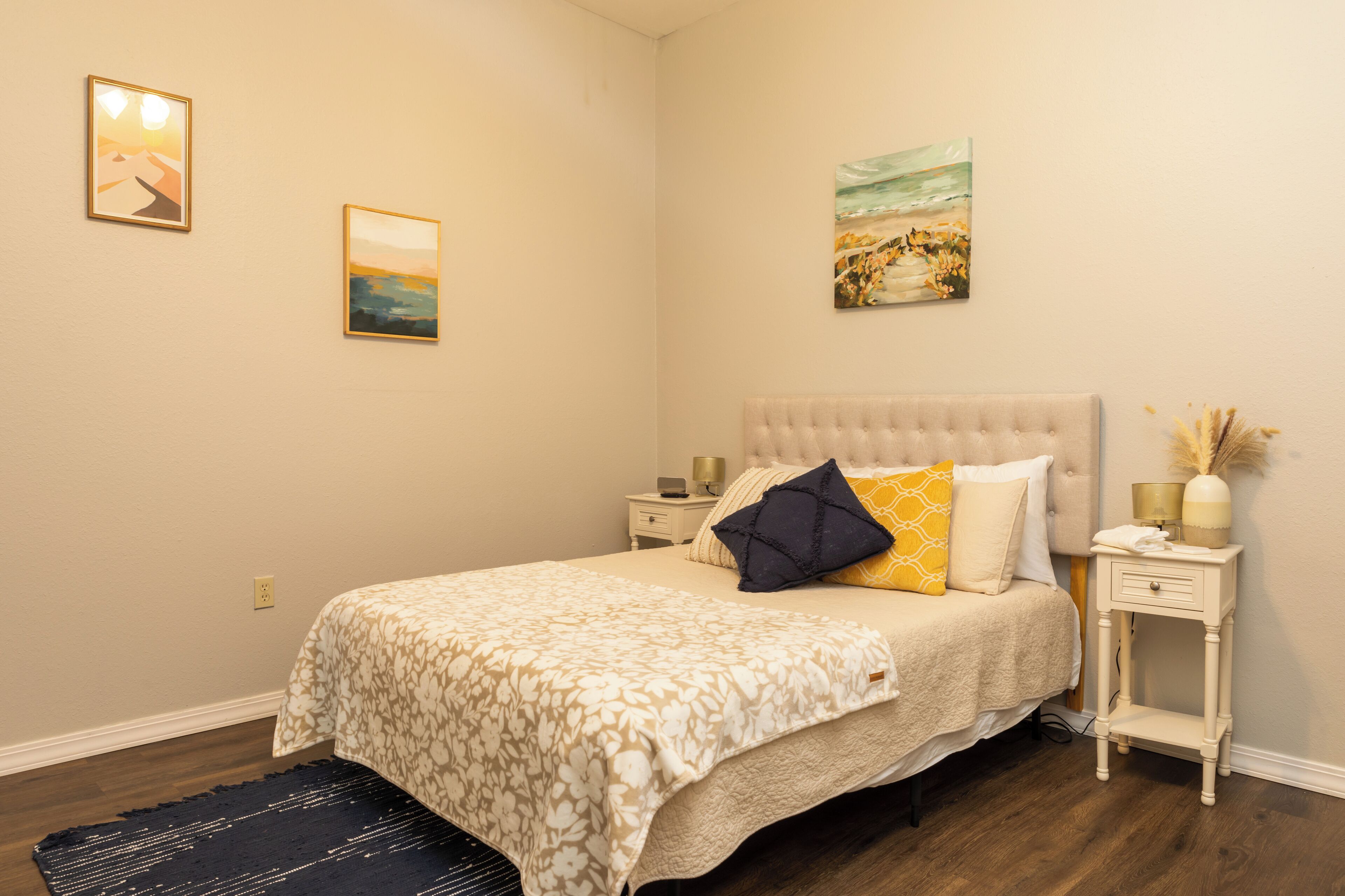 2 bedrooms, desk, iron/ironing board, free WiFi