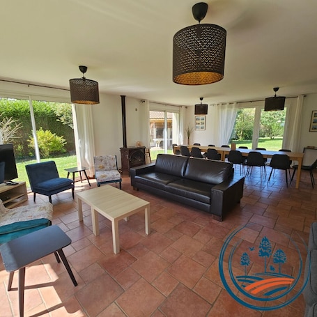 Televisión de pantalla plana