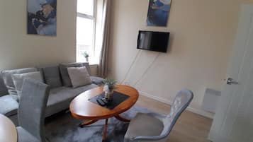 Apartment | Living area