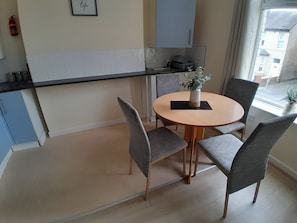 Apartment | Dining - Blackpool - 2-beds - Sleeps 5 - Pet Friendly (Lytham St. Anne's)