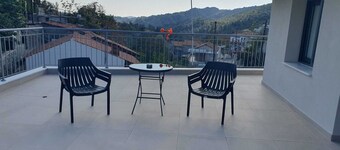 Village Gem Peledri Studio