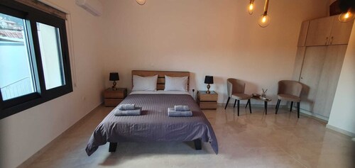 Village Gem Peledri Studio