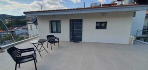 Terrace/patio - Village Gem Peledri Studio (Pelendri)