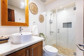 Family Apartment, Resort View | Bathroom - Oasis Cocotal - Punta Cana 4BR Apartment (Punta Cana)