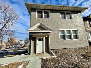 Exterior - Stay on Spring | Sleeps 4 | Spacious | DTSF | #3 (Sioux Falls)