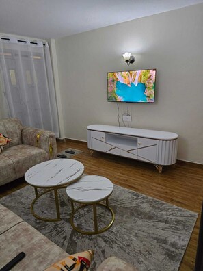 Comfort Apartment, Balcony, City View - Lux Suites Astrol Apartments Garden City (Nairobi)