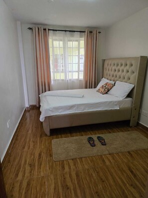 Individually decorated, individually furnished, free WiFi - Lux Suites Astrol Apartments Garden City (Nairobi)