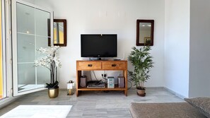 TV