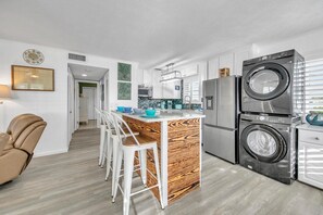 Fridge, microwave, oven, stovetop - 🌊Close to Beach-Great Outdoor Space-Coastal Bliss🌊 (Panama City Beach)