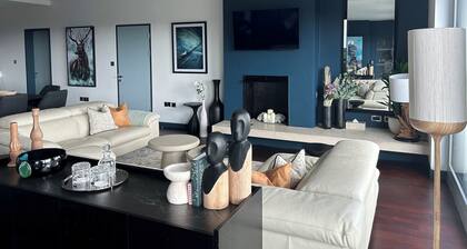 Spacious 6-bedroom house with WiFi, AC in enjoyable Dunmore East