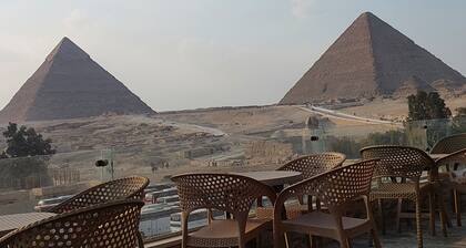 Tut & Pyramids View
