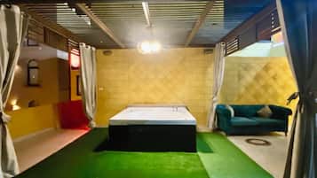 Perhesviitti, 2 makuuhuonetta, näkymä aavikolle, lisärakennuksessa | Terassi/patio