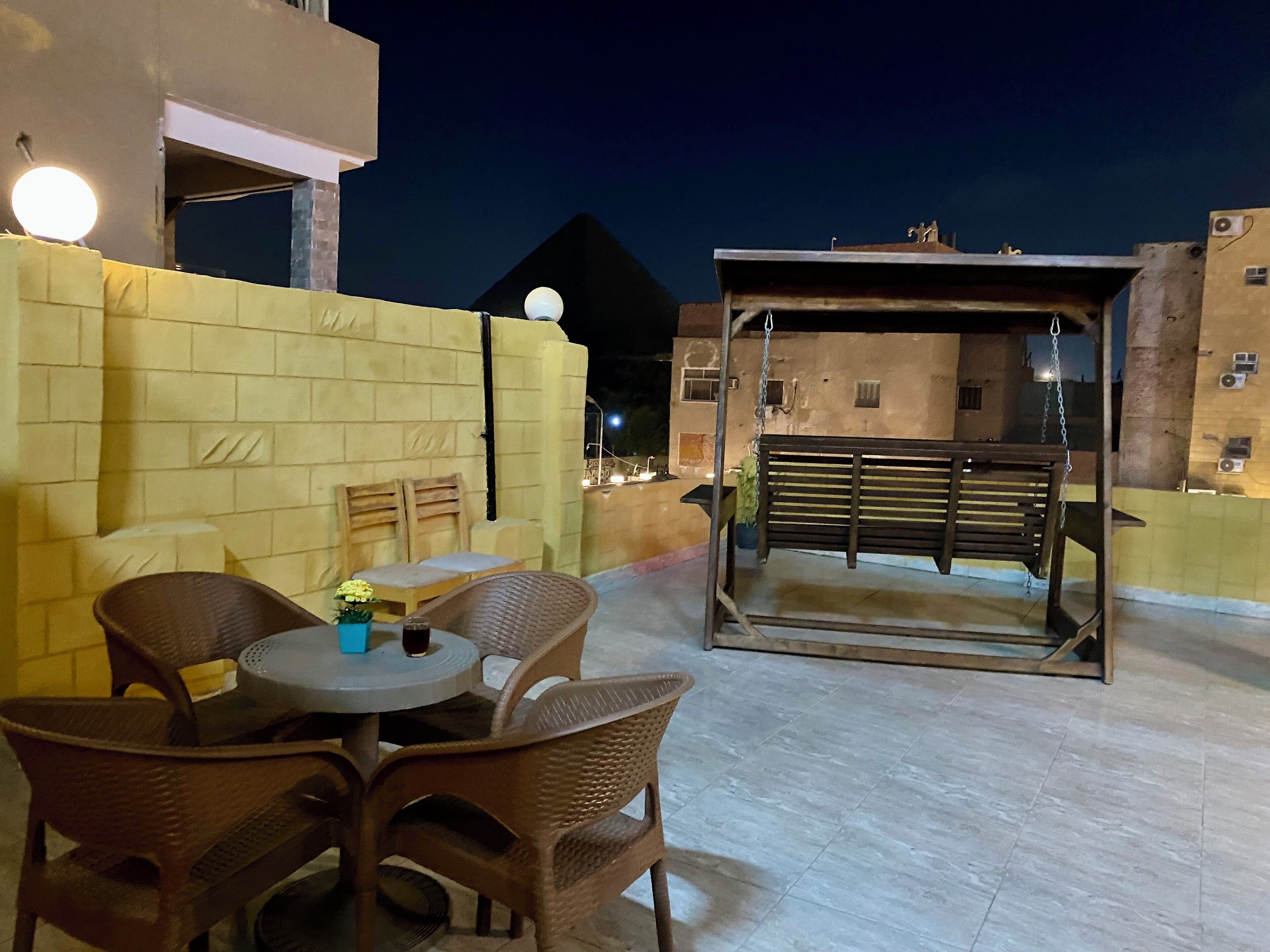 Suíte família, 2 quartos, vista para o deserto, em edifício anexo | Terraço/pátio