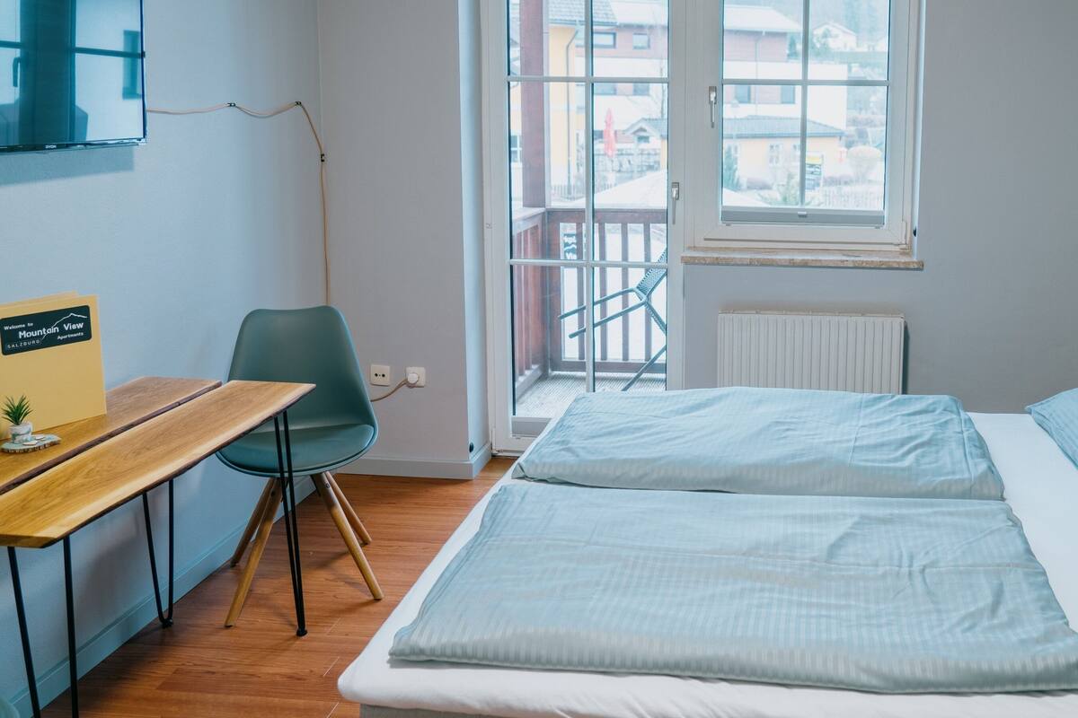基础公寓 | 1 多间卧室、笔记本电脑工作区、免费 WiFi、床单