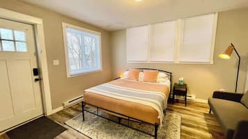 1 bedroom, iron/ironing board, travel crib, WiFi