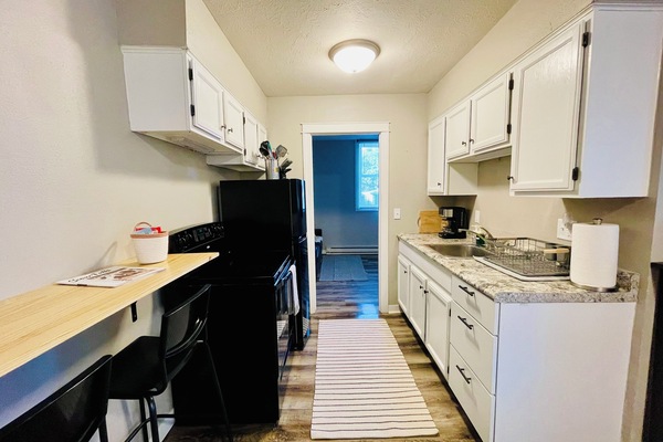 Microondas, horno, placa de cocina, lavavajillas