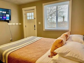 1 bedroom, iron/ironing board, travel crib, WiFi