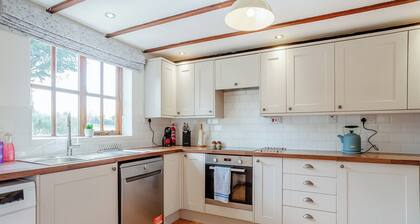 2 bedroom accommodation in St Neots