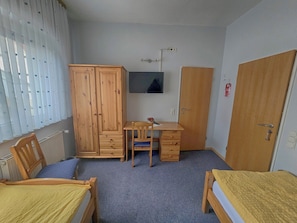 Twin Room, Non Smoking, Private Bathroom