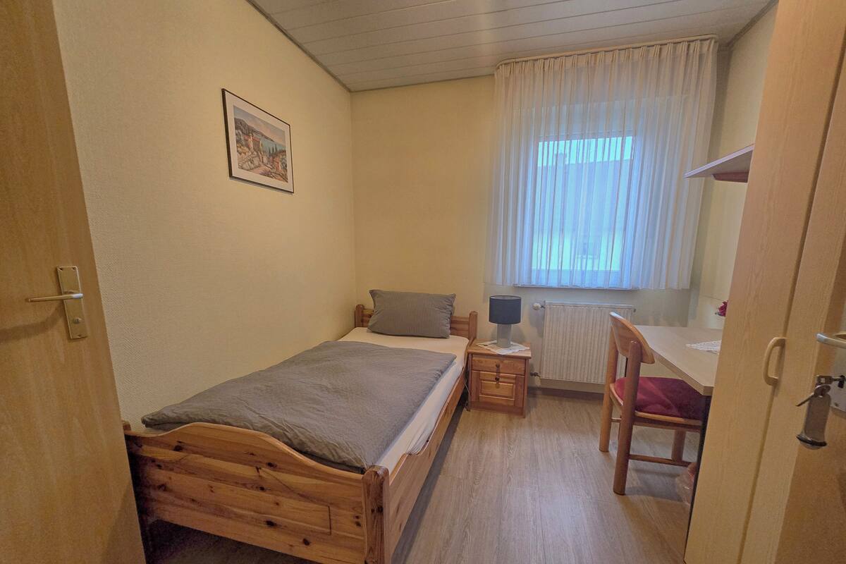 Single Room, Non Smoking, Private Bathroom | 1 bedroom, free WiFi