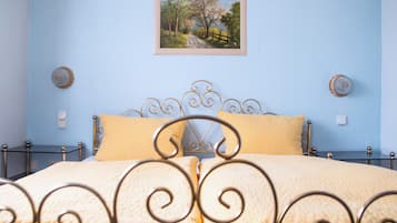 Double Room, Non Smoking, Private Bathroom | 1 bedroom, free WiFi