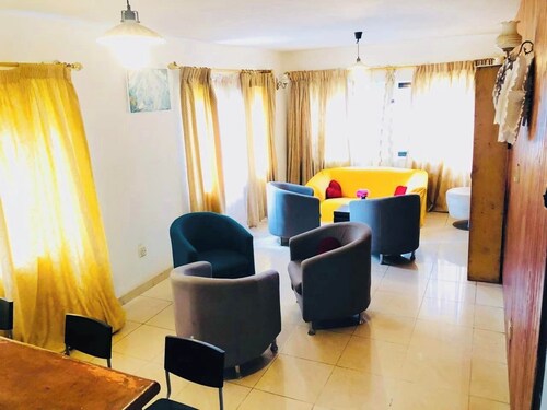 Double ensuite rooms, Excellence water system, Solar, generator, FREE WIFI, B&B