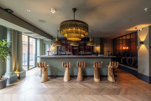 Bar (in der Unterkunft)