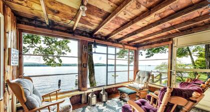 Classic Maine 3-bedroom steps from Great Pond, newly decorated, work or play!