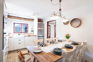 In-room dining - Boutique House Rustikana with pool Korte (Izola)