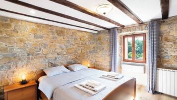 Casa tradicional, 2 quartos, vista para o jardim | 2 quartos, quartos à prova de som, Wi-Fi de cortesia