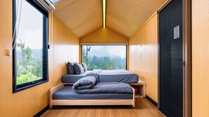 Executive Cabin, Multiple Beds