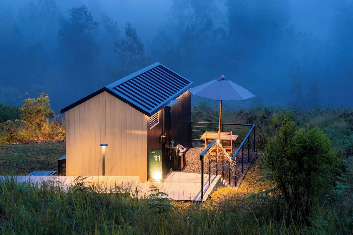 Deluxe Cabin, 1 King Bed | 1 bedroom, desk, free WiFi, bed sheets