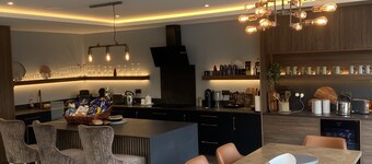 Luxury residence , Killarney , Co. Kerry, short walk to town centre sleeps 20