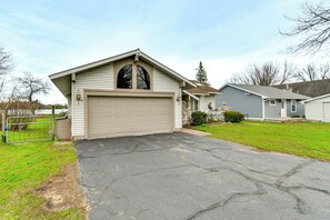 Exterior - Lakefront Home w/ Deck & Dock in Oscoda Twp! (Oscoda Twp)