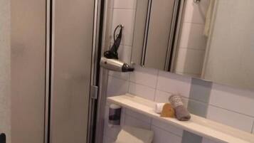 Family Triple Room, Multiple Beds, Mountain View | Bathroom | Free toiletries, hair dryer, towels, soap