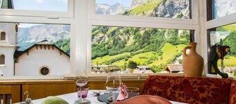 Hotel Escher
